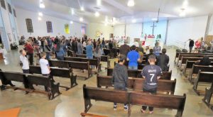 2º dia do Tríduo na Comunidade Sagrado Coração de Jesus – Bairro Planalto (21)